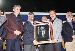 Bakan Kasapoğlu Selendi ve Kula ilçelerinde vatandaşlara hitap etti