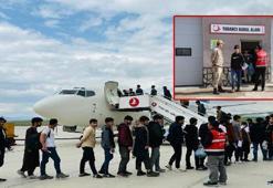 Ağrı’dan 136 Afganistanlı kaçak göçmen uçakla ülkelerine gönderildi