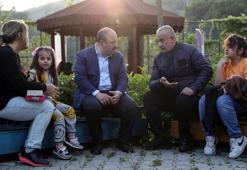 Bakan Varank, depremzedelerle buluştu