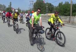 Türk, Azerbaycanlı ve İranlı 85 bisikletli, dostluk için pedal çevirdi