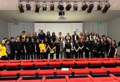 Demirören Medya Lisesi'nde dijital iletişim sunumu düzenlendi