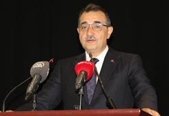 Bakan Dönmez: Güneş enerjisinde 10 yılda 10 bin megavata ulaştık