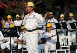 Madenci korosu konser verdi