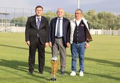 TFF Başkanı Mehmet Büyükekşi, akademi ziyaretlerine Iğdır FK ile devam etti