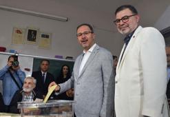 Bakan Kasapoğlu, oyunu İzmir'de kullandı