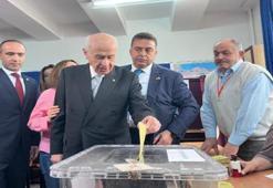 Bahçeli, oyunu kullandı