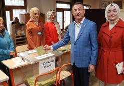 Fuat Oktay, Ankara'da oyunu kullandı