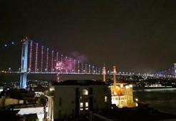 15 Temmuz Şehitler Köprüsü'nde seçim kutlaması