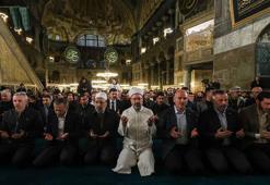 Bakan Soylu sabah namazını Ayasofya Camii'nde kıldı
