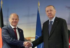Almanya Başbakanı Scholz, Erdoğan'ı tebrik etti
