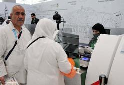 Diyanet İşleri Başkanı Erbaş: Hacılarımız havalimanlarında beklemeden otellerine hareket edecek