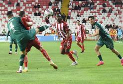 Sivasspor ligde kalmayı garantiledi