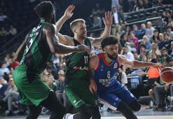 Anadolu Efes yarı finale yükseldi