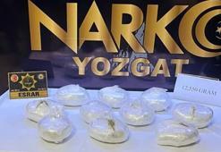 Otomobilde 12,5 kilo uyuşturucu ele geçirildi, sürücü tutuklandı