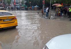 Ankara'da sağanak; yollar göle döndü