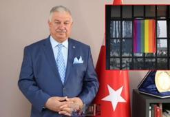 ABD Büyükelçiliği'ne LGBT bayrağı asılmasına Yeniden Refah'tan tepki