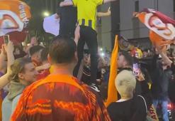 Ordu’da Fenerbahçeli taraftar, Galatasaray’ın şampiyonluğunu kutladı