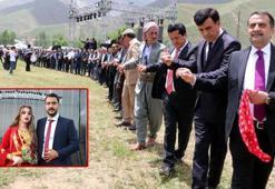 Gelin ve damat, depremzede 5 ailenin 1 yıllık ihtiyacını karşılayacak