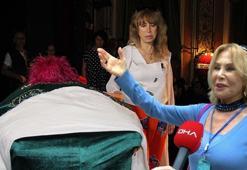 Nurhan Damcıoğlu için sahnede tören