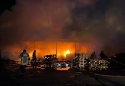 Bursa'da palet fabrikasında yangın