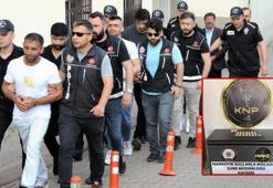 Midelerinde uyuşturucu taşıyan şüpheliler adliyede