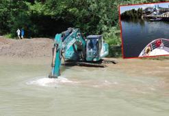 Bartın Irmağı'nda turistik gemilerin geçemediği alanda derinleştirme çalışması