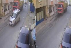 Avcılarda kadın araçtan yola atıldı