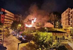 Atıkların depolandığı alanda çıkan yangında 3 iş yeri zarar gördü