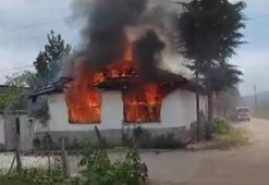 Amasya’da müstakil evde çıkan yangında ev sahibi dumandan etkilendi