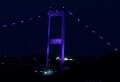 11 Haziran Akciğer Nakli Farkındalık Günü'nde FSM Köprüsü mor renge büründü