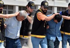 Tartıştığı dolmuş şoförünü, oğluyla yolunu kesip bıçakladı