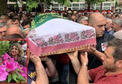 Cam silerken 5'inci kattan düşen eski CHP kadın kolları başkanı, toprağa verildi