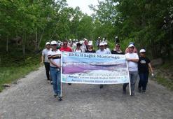 Nemrut Krater Gölü'nde 'Obezite Farkındalık Yürüyüşü'