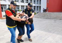 Yaralı polislerle ilgili yorumu, yardım için telefonunu verdiği kişinin yaptığını söyledi