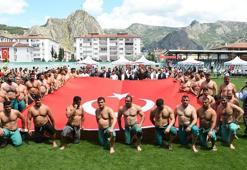 Karakucak Güreşleri'nde başpehlivan Rıza Yıldırım oldu