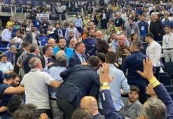 Fenerbahçe Olağan Mali Genel Kurulu'nda gerginlik