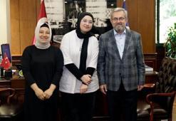 Enkazdan 248 saat sonra kurtarılan Aleyna'dan Rektör Ünüvar'a veda ziyareti