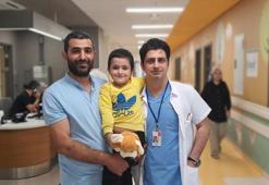 Örümcek Adam'a özenip 5'inci kattan atladı, burnu bile kanamadı