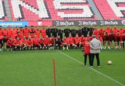 A Milli Futbol Takımı, Galler maçına hazır