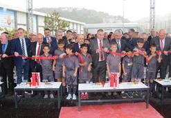 Bakan Bak, Mustafa Kemal Erkanat Tesisleri'nin açılışını yaptı