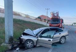 Kırıkkale'de otomobil direğe çarptı: 1 ölü, 1 yaralı