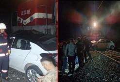 Hemzemin geçitten geçen otomobile tren çarptı; 1 ölü