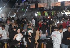 Bodrum'da müzik yasağı kalktı; turistler saat 04.00'e kadar eğlendi