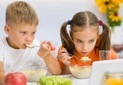 “Çocuklarda obezite büyüme hormonunu baskılıyor”