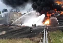 Moskova ile Rostov bölgesi arasında kalan Voronej’deki petrol deposunda yangın