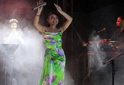 Melek Mosso, Tekirdağ Hıdırellez Şenlikleri'nde konser verdi