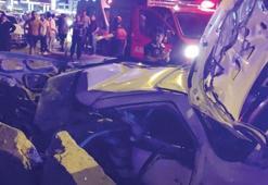 Osmaniye'de otomobil karşı şeride geçip duvara çarptı: 2 ölü