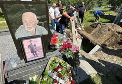 Gürcistan’da Sovyet askerlerinin kurşuna dizdiği dedeleri, 86 yıl sonra gerçek mezarında