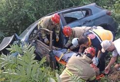 Düğün dönüşü kaza; anne öldü, baba ile oğlu yaralı