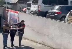 Suç örgütü üyesi TIR'la yurt dışına kaçmak isterken yakalandı